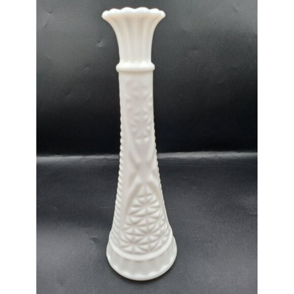 Bud Vase Milk Glass Anchor Hocking Stars Bars Scalloped Edge 9 Inch Vintage - Picture 16 of 16